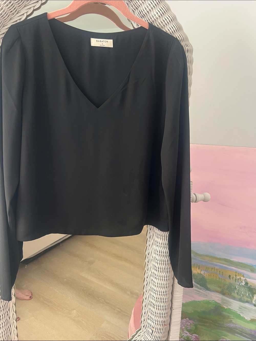 Babaton Black V-Neck Long Sleeve Blouse